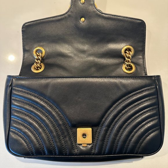 Gucci GG Marmont small shoulder bag Like new - Black Leather - Picture 5 of 15